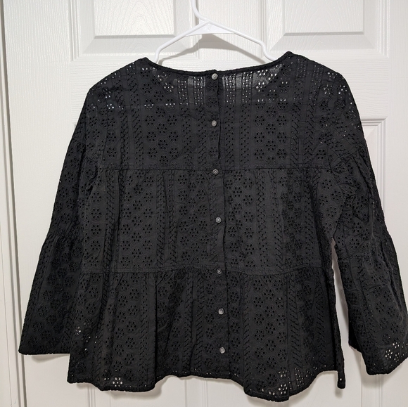 Madewell, Size Small, Black Eyelet Tiered Button Back Top, - Picture 6 of 6